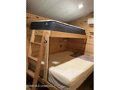 What a great get-away! Off Grid recreational property with a - photo 25