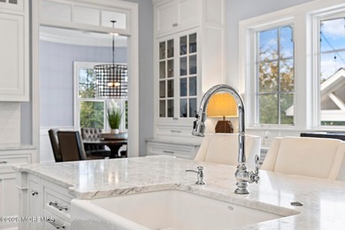 Perched atop prestigious Beacon Hill, this exceptional seashore - photo 29