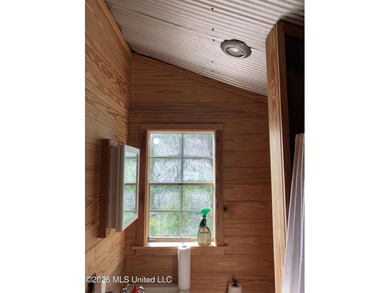 What a great get-away! Off Grid recreational property with a - photo 29