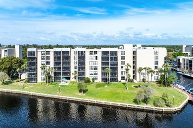 This spectacular condo with East/West orientation has completely - photo 42