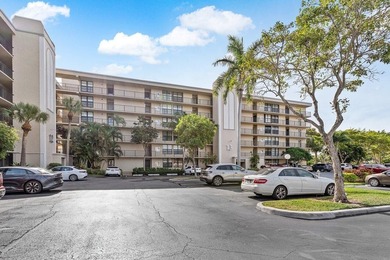 This spectacular condo with East/West orientation has completely - photo 43