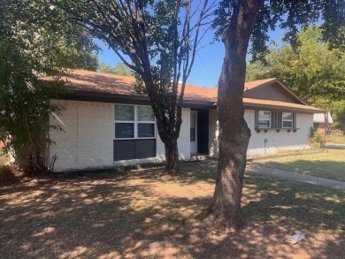 Lake Lewisville Home For Sale in Lake Dallas Texas