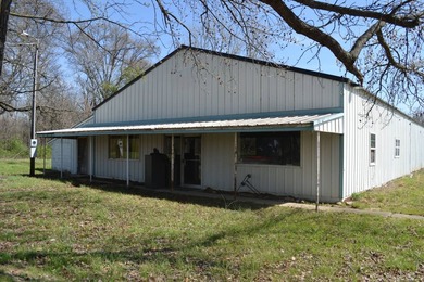 (private lake, pond, creek) Commercial For Sale in Fairfield Illinois