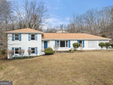 Lake Lanier Home For Sale in Gainesville Georgia