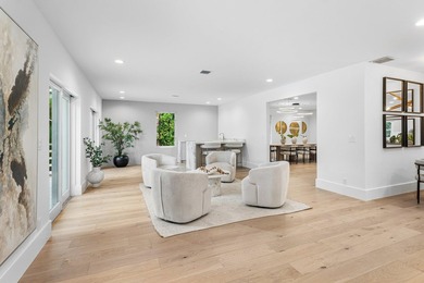 Welcome to this timeless Gulf Stream residence, perfectly - photo 18