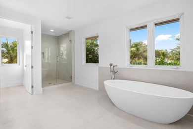 Welcome to this timeless Gulf Stream residence, perfectly - photo 21