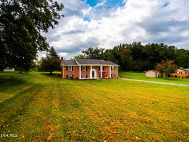 Holston River - Hawkins County Home For Sale in Surgoinsville Tennessee
