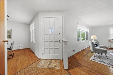 Welcome to this beautifully updated 1,444 sq.' Ranch featuring 3 - photo 6