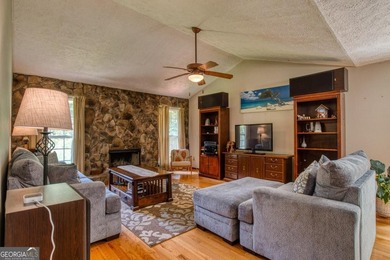 Opportunity awaits in the sought-after Lake Morris area of - photo 7