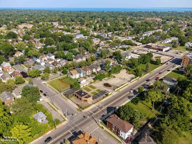 Incredible business opportunity. This large parcel is ready for - photo 4