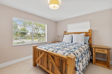 Welcome to this beautifully maintained 2-bedroom, 2-bath condo - photo 18
