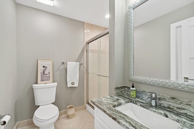 Welcome to this beautifully maintained 2-bedroom, 2-bath condo - photo 19
