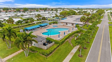Welcome to this beautifully maintained 2-bedroom, 2-bath condo - photo 27