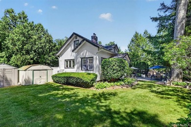 A rare waterfront gem! This beautifully reimagined 4-bedroom, 2 - photo 28