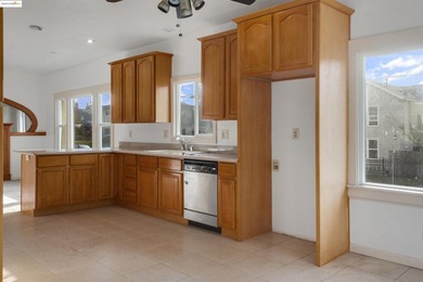 Welcome to this charming and roomy 1916 era single family home - photo 8