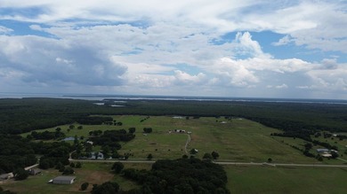 Offering 50 acres located on either the north or south end of - photo 2