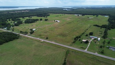 Offering 50 acres located on either the north or south end of - photo 8