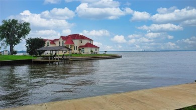 Lake Lot For Sale in Gun Barrel City, Texas