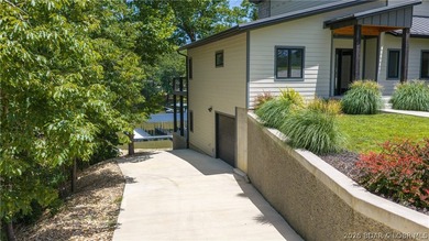 Experience Open Space Luxury lakefront living in this custom - photo 41