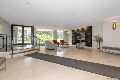 Discover Comfort And Convenience In This Spacious 2-Bedroom - photo 2