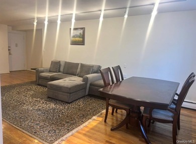 Discover Comfort And Convenience In This Spacious 2-Bedroom - photo 7