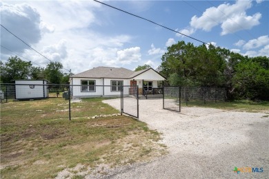 Lake Home For Sale in Canyon Lake, Texas