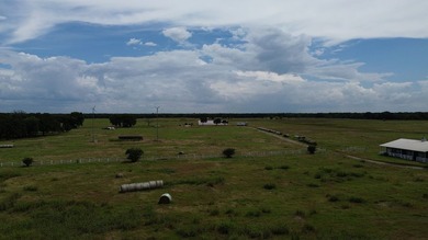 Offering 50 acres located on either the north or south end of - photo 1