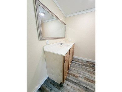 Discover the perfect starter home or weekend getaway in this - photo 8
