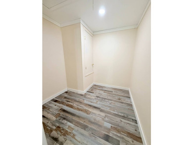 Discover the perfect starter home or weekend getaway in this - photo 9