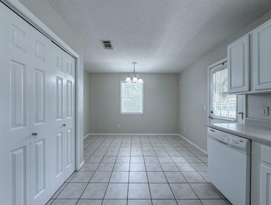 Satisfactory 4-point inspection completed prior to listing and - photo 31