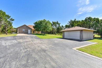 Large lots with a pool are becoming harder to find in this price - photo 7