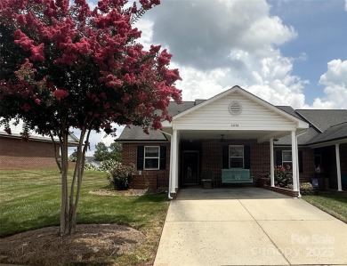 Lake Norman Townhome/Townhouse For Sale in Denver North Carolina