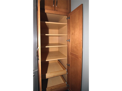 SOUGHT AFTER AND HARD TO FIND, 3 BEDROOM, 2 FULL BATH UNIT IN - photo 17