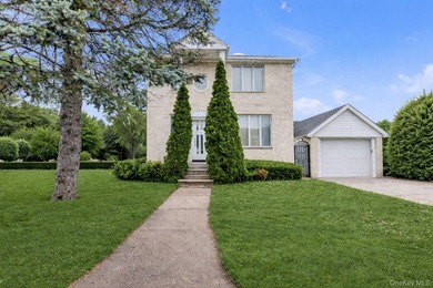 Welcome to this beautifully maintained Colonial-style home that - photo 1