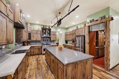 Unrivaled Security Meets Rustic Elegance on 17 acres with - photo 21
