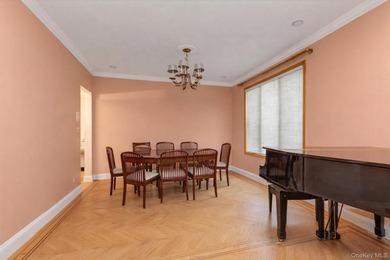 Welcome to this beautifully maintained Colonial-style home that - photo 3