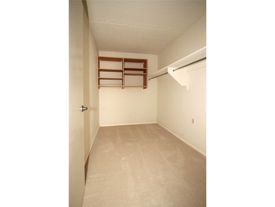 SOUGHT AFTER AND HARD TO FIND, 3 BEDROOM, 2 FULL BATH UNIT IN - photo 35