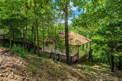Welcome home to the perfect blend of comfort, outdoor living - photo 43