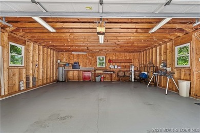 Welcome home to the perfect blend of comfort, outdoor living - photo 50