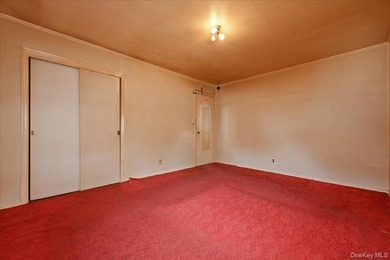 Cape Cod style detached home with 3/4 bedrooms and 1 full bath - photo 17
