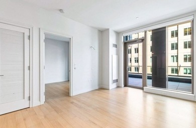 Welcome to a stunning one-bedroom residence at Echelon Seaport - photo 8
