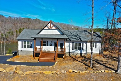 Lake Home ActiveUnderContr in Seneca, South Carolina