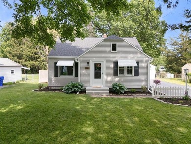 Charming Cape Cod in a quaint neighborhood. This is a *shiny - photo 1
