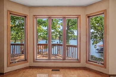 Located at 71 Tiburon Way on prestigious Lake Balboa in Hot - photo 12