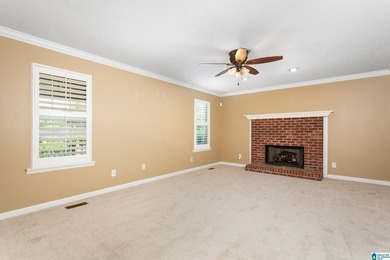 Beautifully updated 4 bedroom, 2.5 bathroom home on a large - photo 17