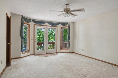 Located at 71 Tiburon Way on prestigious Lake Balboa in Hot - photo 17
