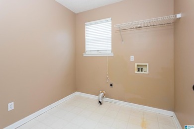Beautifully updated 4 bedroom, 2.5 bathroom home on a large - photo 31