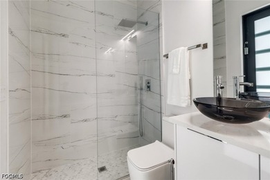 WELCOME TO THIS NEWLY BUILD LUXURY HOME BY THE WATER 3 Bed + Den - photo 31