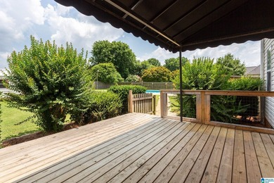 Beautifully updated 4 bedroom, 2.5 bathroom home on a large - photo 34