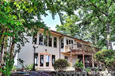 Located at 71 Tiburon Way on prestigious Lake Balboa in Hot - photo 45